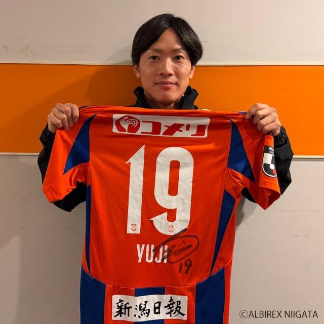 #19 星 雄次選手 直筆サイン入り1stユニフォーム < レジャー/スポーツ #19 星 雄次選手 直筆サイン入り1stユニフォーム < レジャー/スポーツの