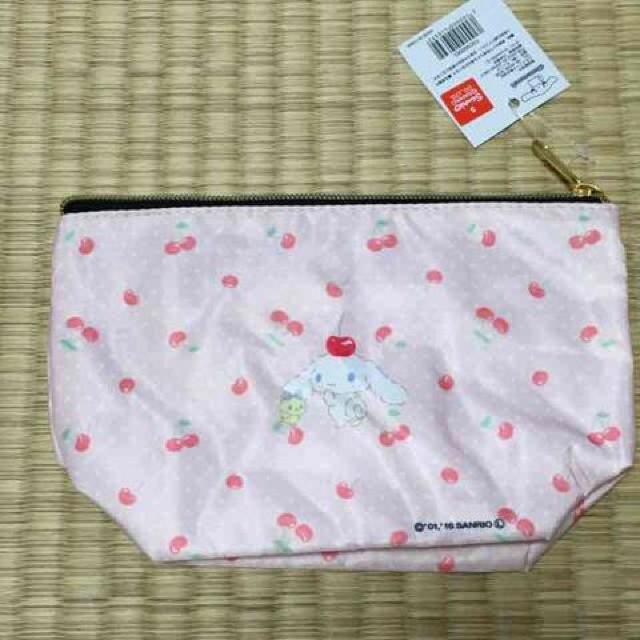 サンリオ・シナモロール・チェリー柄台形ポーチ。 < アニメ/コミック/キャラクター サンリオ・シナモロール・チェリー柄台形ポーチ。 < アニメ/コミック/キャラクターの