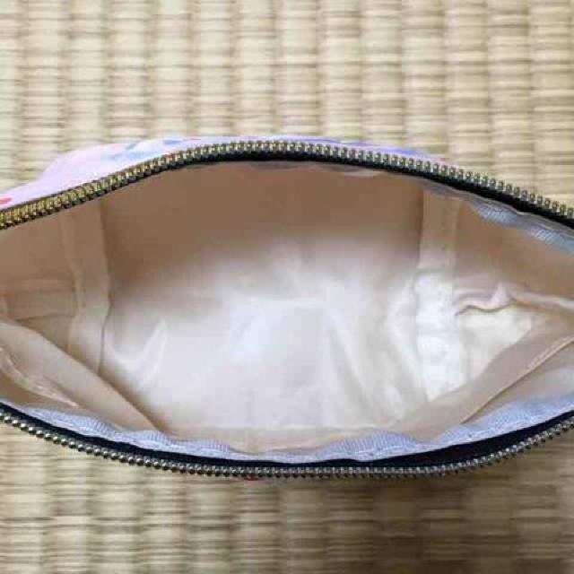 サンリオ・シナモロール・チェリー柄台形ポーチ。 < アニメ/コミック/キャラクター サンリオ・シナモロール・チェリー柄台形ポーチ。 < アニメ/コミック/キャラクターの