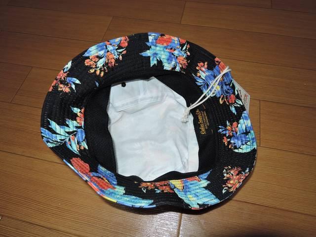 新品キャリーCALEEアロハ柄ハット黒S花柄キャップ < ブランド 新品キャリーCALEEアロハ柄ハット黒S花柄キャップ < ブランドの