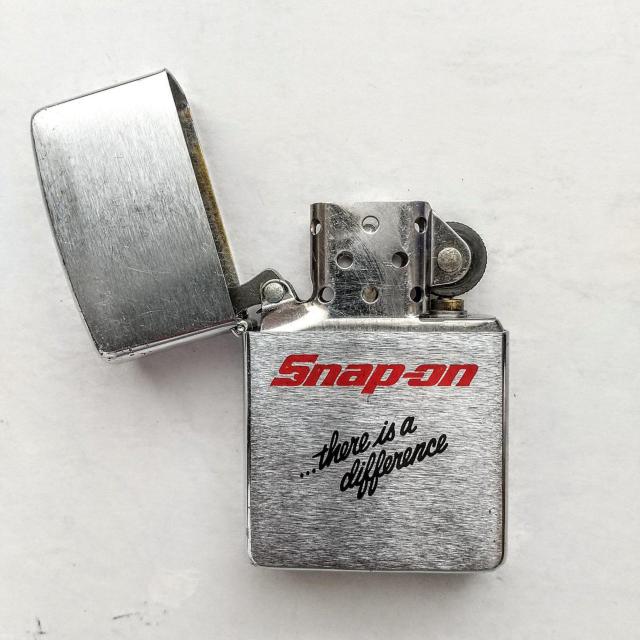 ZIPPO@Wb|C^[@Snap-on@XibvI@There is a difference.َ H@PXXV]V  jt@bV 