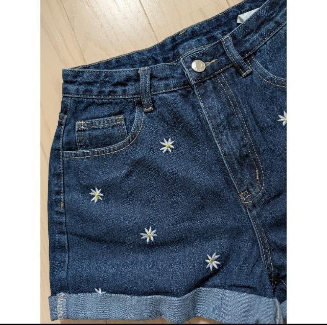28インチ★L★SHEIN★フラワー刺繍デニムショートパンツ★新品★送料無料 < 女性ファッション  28インチ★L★SHEIN★フラワー刺繍デニムショートパンツ★新品★送料無料 < 女性ファッションの