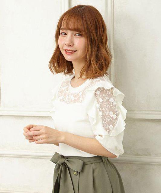 新品☆イング*袖フリルヨークシアートップス < ブランド  新品☆イング*袖フリルヨークシアートップス < ブランドの