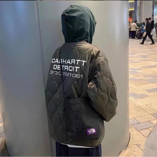 �V�i��������CarHartt �W�����o�[