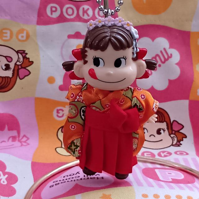 ペコちゃん キーホルダー/チャーム < アニメ/コミック/キャラクター  ペコちゃん キーホルダー/チャーム  < アニメ/コミック/キャラクターの