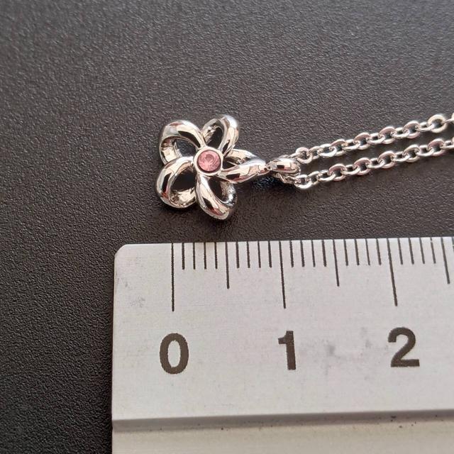 未使用 クレージュ ピンク ストーン ネックレス ヴィンテージ シルバーカラー < ブランド 未使用 クレージュ ピンク ストーン ネックレス ヴィンテージ シルバーカラー < ブランドの