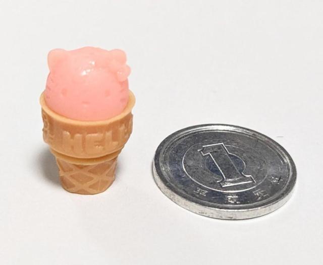 ミニチュア★キティ★アイスクリーム★ソフトクリーム★コーンアイス★ストロベリー★イチゴ★ピンク★色違いあります★ドールハウス★ < おもちゃ  ミニチュア★キティ★アイスクリーム★ソフトクリーム★コーンアイス★ストロベリー★イチゴ★ピンク★色違いあります★ドールハウス★  < おもちゃの