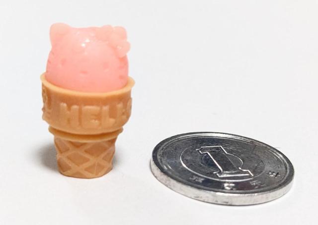ミニチュア★キティ★アイスクリーム★ソフトクリーム★コーンアイス★ストロベリー★イチゴ★ピンク★色違いあります★ドールハウス★ < おもちゃ  ミニチュア★キティ★アイスクリーム★ソフトクリーム★コーンアイス★ストロベリー★イチゴ★ピンク★色違いあります★ドールハウス★ < おもちゃの