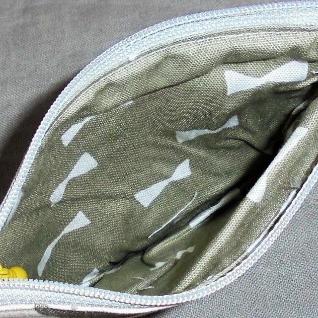 【15p】◆グレー猫×白地◆ティーカップ型ファスナーポーチ < 女性ファッション  【15p】◆グレー猫×白地◆ティーカップ型ファスナーポーチ < 女性ファッションの