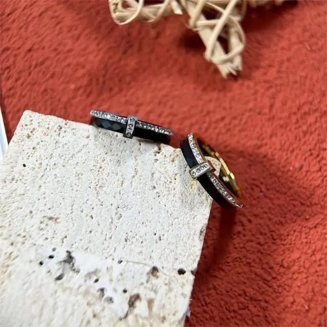 爆ヤス価格890円★エレガント&クラシック レディース用ブラックセラミックダブルリング USAサイズ6号(日本サイズ11号相当)金 < 女性アクセサリー/時計 爆ヤス価格890円★エレガント&クラシック レディース用ブラックセラミックダブルリング USAサイズ6号(日本サイズ11号相当)金 < 女性アクセサリー/時計の