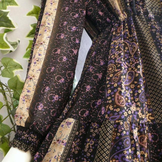 新品 9886 L−LL ティアード シフォン ワンピース パープル系 秋 レディース 共布リボン パッチワーク風柄 上品 < 女性ファッション 新品 9886 L−LL ティアード シフォン ワンピース パープル系 秋 レディース 共布リボン パッチワーク風柄 上品 < 女性ファッションの