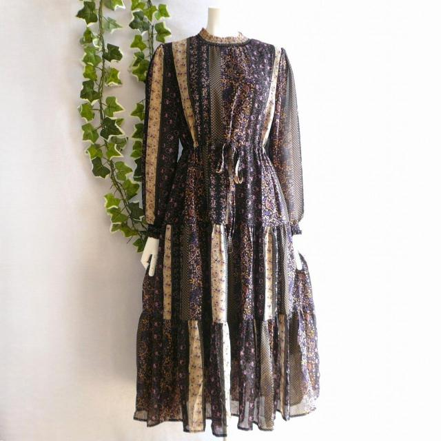 新品 9886 L−LL ティアード シフォン ワンピース パープル系 秋 レディース 共布リボン パッチワーク風柄 上品 < 女性ファッション 新品 9886 L−LL ティアード シフォン ワンピース パープル系 秋 レディース 共布リボン パッチワーク風柄 上品 < 女性ファッションの