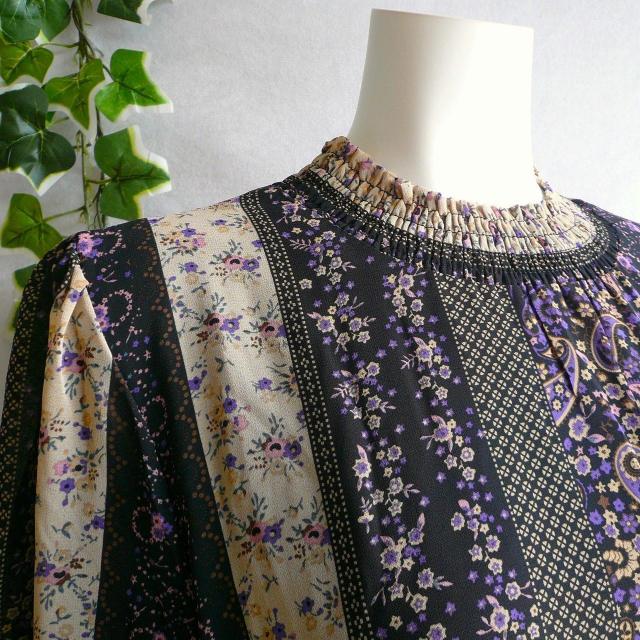 新品 9886 L−LL ティアード シフォン ワンピース パープル系 秋 レディース 共布リボン パッチワーク風柄 上品 < 女性ファッション 新品 9886 L−LL ティアード シフォン ワンピース パープル系 秋 レディース 共布リボン パッチワーク風柄 上品 < 女性ファッションの