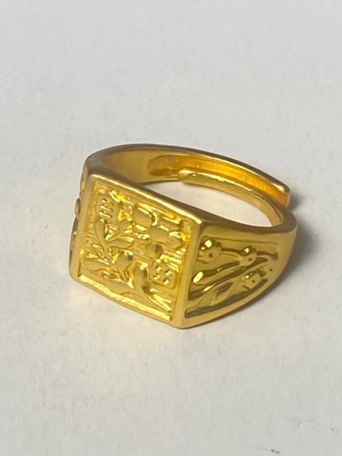 古金 赤金 ゴールドリング 5.8g 地金 彫り物 アンティーク < 女性ファッション 古金 赤金 ゴールドリング 5.8g 地金 彫り物 アンティーク < 女性ファッションの