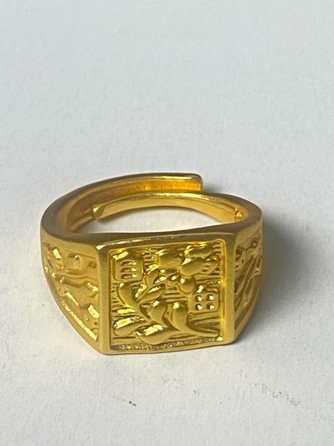 古金 赤金 ゴールドリング 5.8g 地金 彫り物 アンティーク < 女性ファッション 古金 赤金 ゴールドリング 5.8g 地金 彫り物 アンティーク < 女性ファッションの