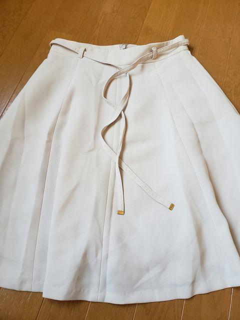 ☆新品☆エマジェイムス☆淡いベージュスカート☆w67 < 女性ファッション  ☆新品☆エマジェイムス☆淡いベージュスカート☆w67  < 女性ファッションの