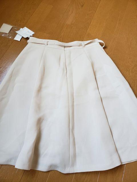 ☆新品☆エマジェイムス☆淡いベージュスカート☆w67 < 女性ファッション  ☆新品☆エマジェイムス☆淡いベージュスカート☆w67 < 女性ファッションの