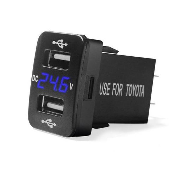 USB電源 デジタル LED表示 電圧 スイッチホールトヨタ車系 < 自動車/バイク USB電源 デジタル LED表示 電圧 スイッチホールトヨタ車系 < 自動車/バイク