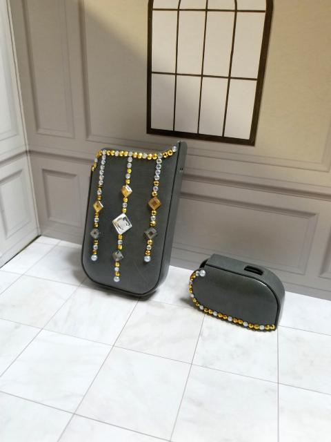E新品 iQOSケース革貼グレーラインストーンデコ < 女性ファッション  E新品 iQOSケース革貼グレーラインストーンデコ < 女性ファッションの