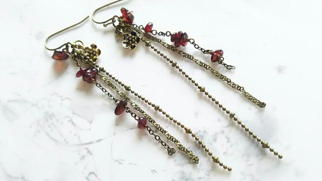 *勿忘草とガーネットのアシメピアス* 20038 < 女性アクセサリー/時計  *勿忘草とガーネットのアシメピアス* 20038  < 女性アクセサリー/時計の