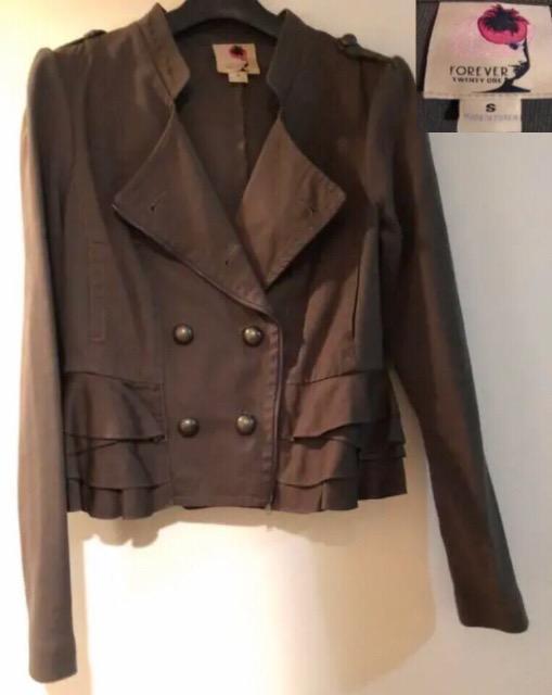 特価品薄褒められ服未使用に近いデザインジャケットカーキ色脚長効果抜群超スタイリッシュデート用 < 女性ファッション  特価品薄褒められ服未使用に近いデザインジャケットカーキ色脚長効果抜群超スタイリッシュデート用  < 女性ファッションの