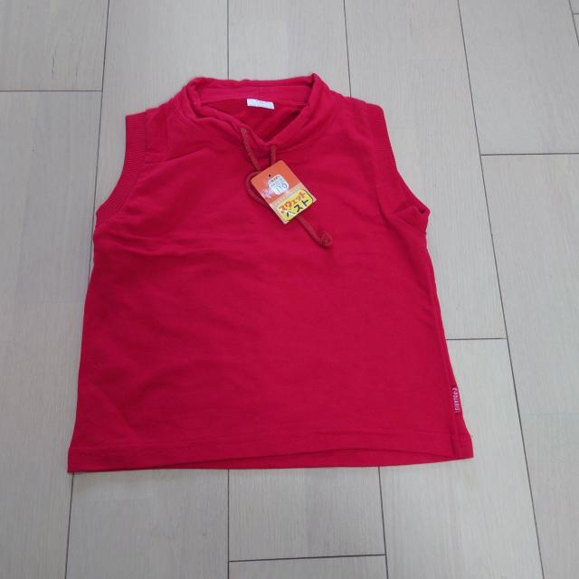 新品タグ付き ノースリーブスエットトップス 赤 110 サンタコスプレ < キッズ/ベビー  新品タグ付き ノースリーブスエットトップス 赤 110 サンタコスプレ  < キッズ/ベビーの