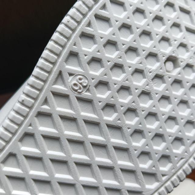 新品 23cm レディース スニーカー ホワイト シューズ 靴 カジュアル < 女性ファッション 新品 23cm レディース スニーカー ホワイト シューズ 靴 カジュアル < 女性ファッションの