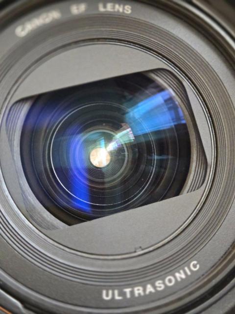 CanonEOS 1D�@Mark2�t���Z�b�g �� �Ɠd/AV�� 