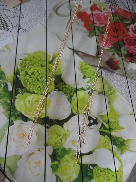 【新品】 3連ロングピアス  < 女性アクセサリー/時計  【新品】 3連ロングピアス   < 女性アクセサリー/時計の