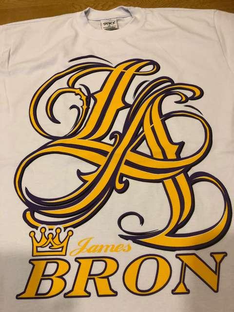 LA直輸入  BRON  白  大きいsizeXL  厚手  J1 < 男性ファッション  LA直輸入  BRON  白  大きいsizeXL  厚手  J1 < 男性ファッションの