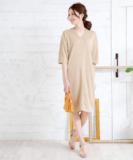 SALEセール●定価3,985円【新品】深Vネックワンピース●ベージュ < 女性ファッション  SALEセール●定価3,985円【新品】深Vネックワンピース●ベージュ < 女性ファッションの