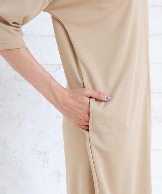 SALEセール●定価3,985円【新品】深Vネックワンピース●ベージュ < 女性ファッション  SALEセール●定価3,985円【新品】深Vネックワンピース●ベージュ < 女性ファッションの
