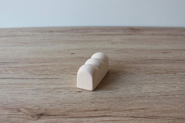 マーナ パン型 ホワイト 3.6×4.6×9.7cm トーストスチーマー < インテリア/ライフ マーナ パン型 ホワイト 3.6×4.6×9.7cm トーストスチーマー < インテリア/ライフの