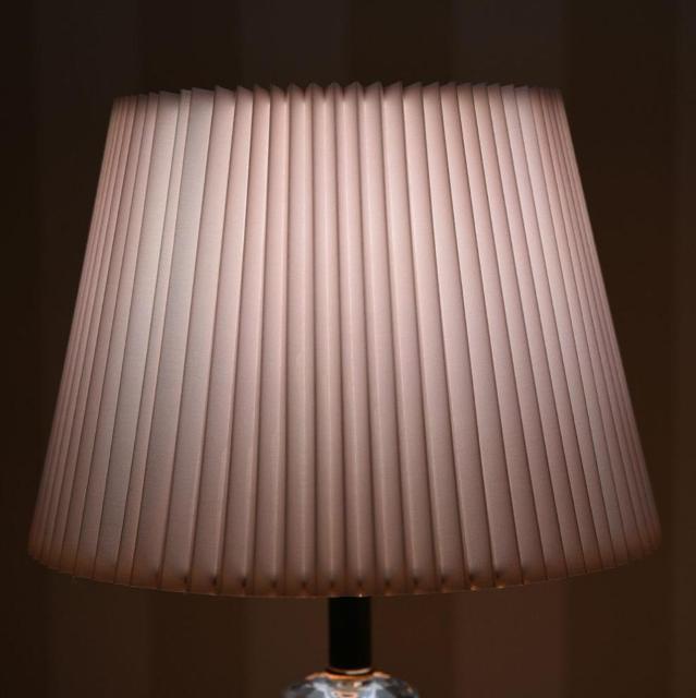 【送料無料】Radiant テーブルランプ ピンク 高さ36cm < 家電/AV 【送料無料】Radiant テーブルランプ ピンク 高さ36cm < 家電/AVの