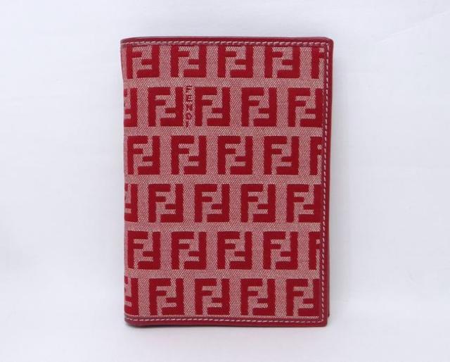フェンディ ズッキーノ 二つ折り財布 札入れ レッド 美品【送料無料】 < ブランド フェンディ ズッキーノ 二つ折り財布 札入れ レッド 美品【送料無料】 < ブランドの