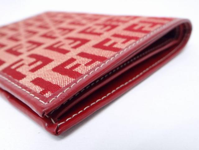 フェンディ ズッキーノ 二つ折り財布 札入れ レッド 美品【送料無料】 < ブランド フェンディ ズッキーノ 二つ折り財布 札入れ レッド 美品【送料無料】 < ブランドの