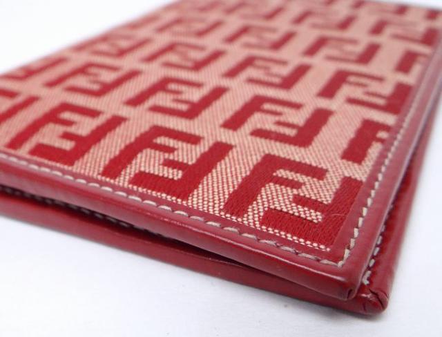 フェンディ ズッキーノ 二つ折り財布 札入れ レッド 美品【送料無料】 < ブランド フェンディ ズッキーノ 二つ折り財布 札入れ レッド 美品【送料無料】 < ブランドの
