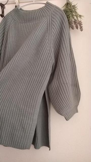 titivata*新品**ボリュームスリーブ スリットリブニット < ブランド  titivata*新品**ボリュームスリーブ スリットリブニット < ブランドの