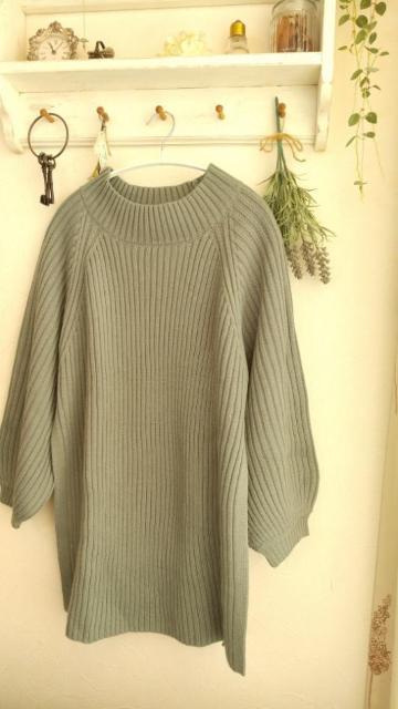 titivata*新品**ボリュームスリーブ スリットリブニット < ブランド  titivata*新品**ボリュームスリーブ スリットリブニット < ブランドの