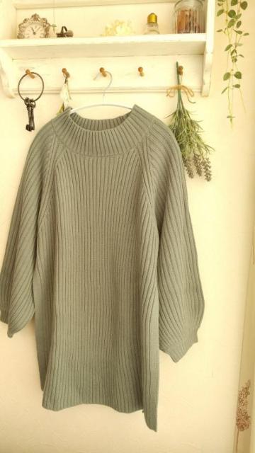 titivata*新品**ボリュームスリーブ スリットリブニット < ブランド  titivata*新品**ボリュームスリーブ スリットリブニット < ブランドの