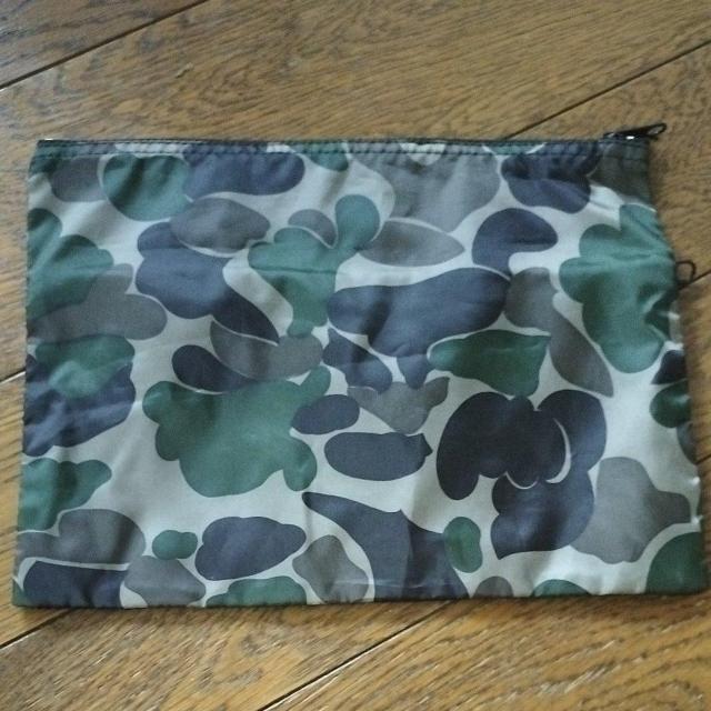 ポーチ 迷彩 美品 27.5?21 < 男性ファッション  ポーチ 迷彩 美品 27.5?21 < 男性ファッションの