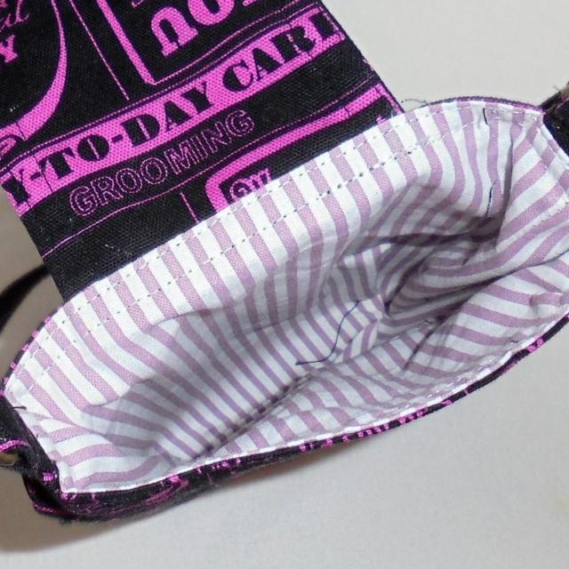 ◆ピンク英ロゴと猫×黒地◆スマホポシェット ショルダー ポーチ < 女性ファッション ◆ピンク英ロゴと猫×黒地◆スマホポシェット ショルダー ポーチ < 女性ファッションの