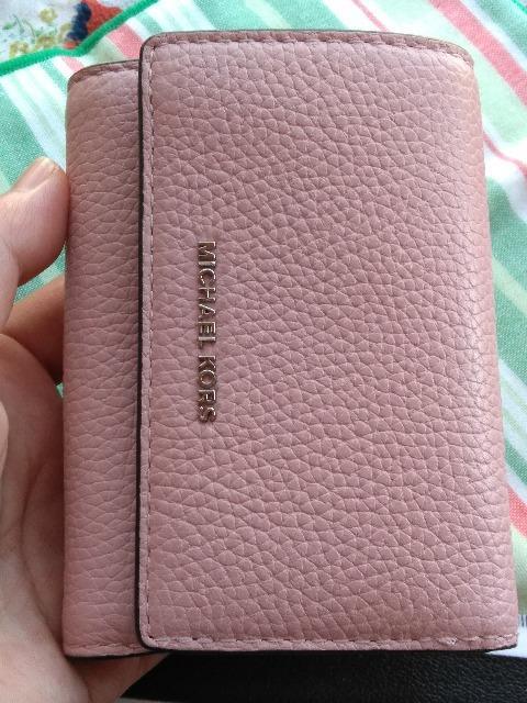 MICHAEL KORS 三つ折り財布 ピンク 革 < ブランド MICHAEL KORS 三つ折り財布 ピンク 革 < ブランドの