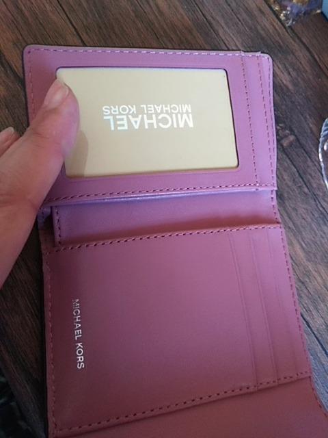 MICHAEL KORS 三つ折り財布 ピンク 革 < ブランド MICHAEL KORS 三つ折り財布 ピンク 革 < ブランドの