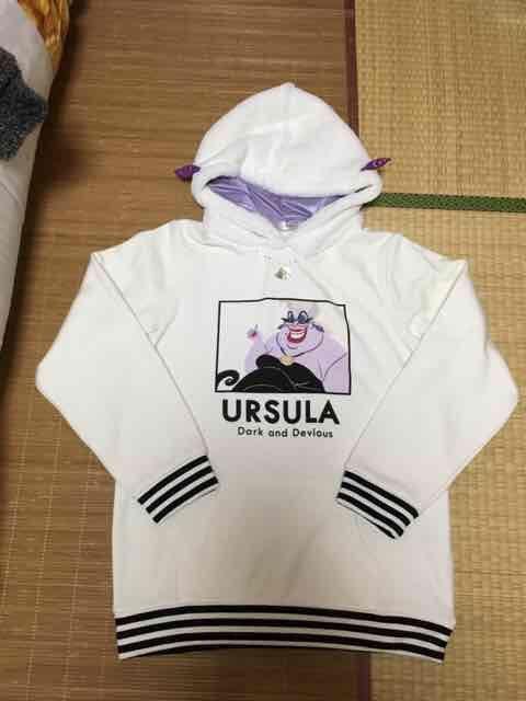 ディズニーヴィランズ・アースラプルオーバー < 女性ファッション ディズニーヴィランズ・アースラプルオーバー < 女性ファッションの