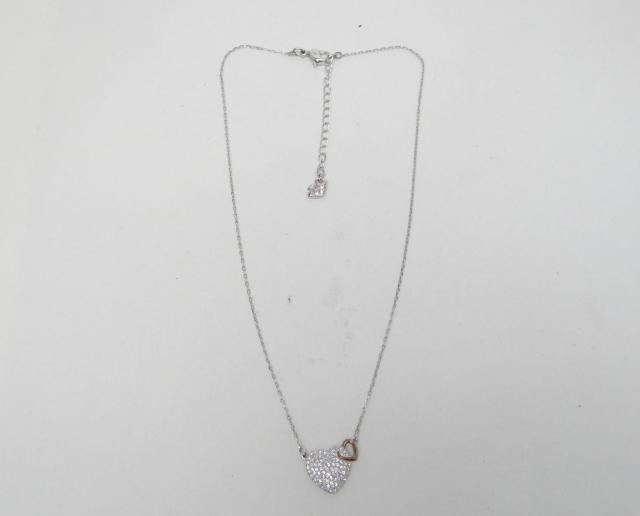 SWAROVSKI スワロフスキー ハート ラインストーン ネックレス&ピアスセット シルバー<USED>【送料無料】 < 女性アクセサリー/時計 SWAROVSKI スワロフスキー ハート ラインストーン ネックレス&ピアスセット シルバー<USED>【送料無料】 < 女性アクセサリー/時計の