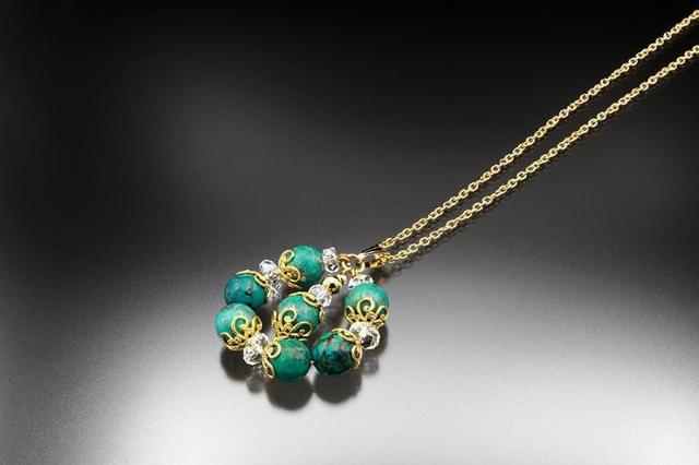 トルコ石 ファンタジー ペンダント 個性的 ゴージャス < 女性アクセサリー/時計  トルコ石 ファンタジー ペンダント 個性的 ゴージャス < 女性アクセサリー/時計の
