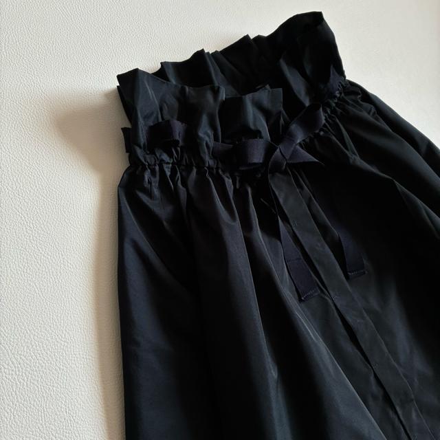 ◆極美品◆2万◆ブルーフロンセ◆フリル襟ボリュームスリーブブラウス◆ネイビー◆M < 女性ファッション ◆極美品◆2万◆ブルーフロンセ◆フリル襟ボリュームスリーブブラウス◆ネイビー◆M < 女性ファッションの