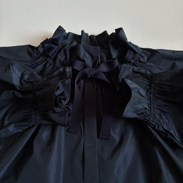 ◆極美品◆2万◆ブルーフロンセ◆フリル襟ボリュームスリーブブラウス◆ネイビー◆M < 女性ファッション ◆極美品◆2万◆ブルーフロンセ◆フリル襟ボリュームスリーブブラウス◆ネイビー◆M < 女性ファッションの