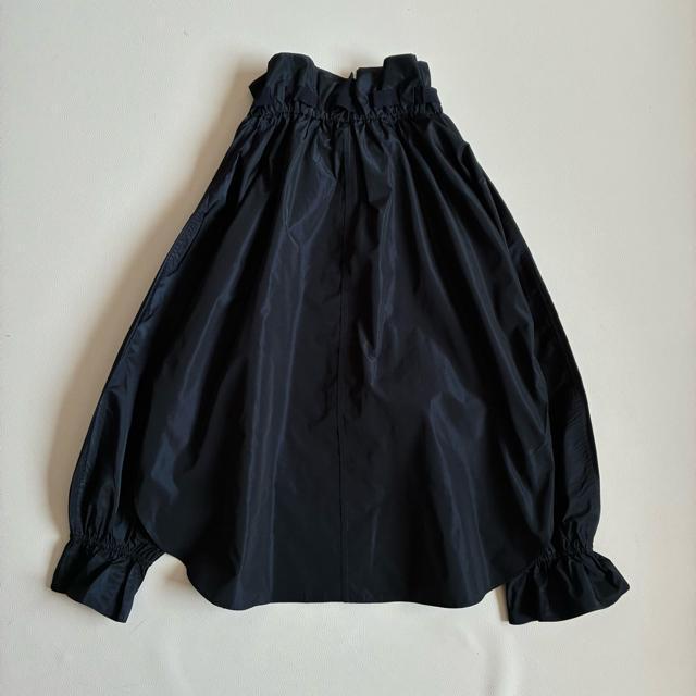 ◆極美品◆2万◆ブルーフロンセ◆フリル襟ボリュームスリーブブラウス◆ネイビー◆M < 女性ファッション ◆極美品◆2万◆ブルーフロンセ◆フリル襟ボリュームスリーブブラウス◆ネイビー◆M < 女性ファッションの